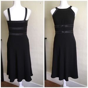 Ann Tatlor adorable black dress